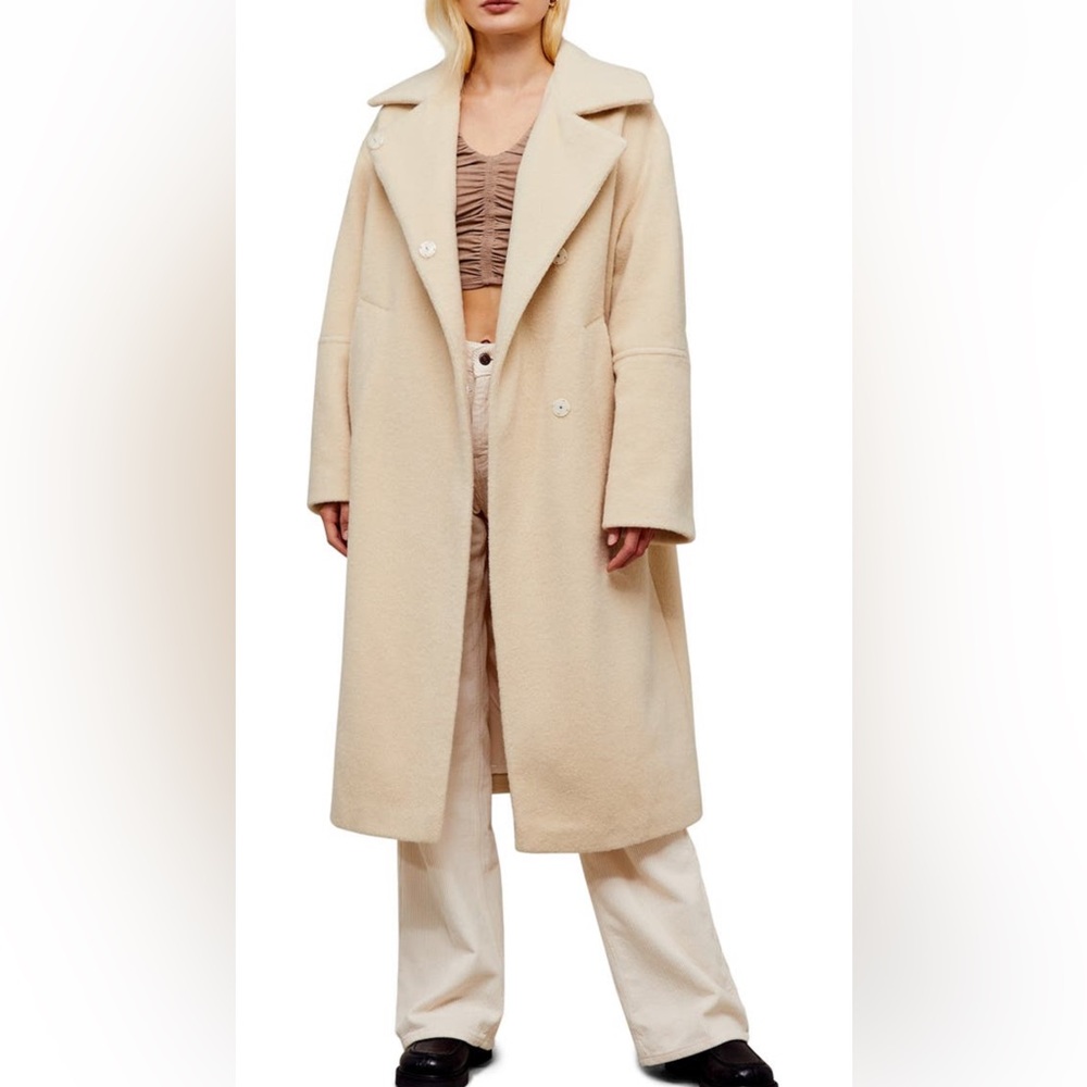 TOPSHOP Ivory Plush Textured Long Coat XS NWOT $250 Generously Oversized